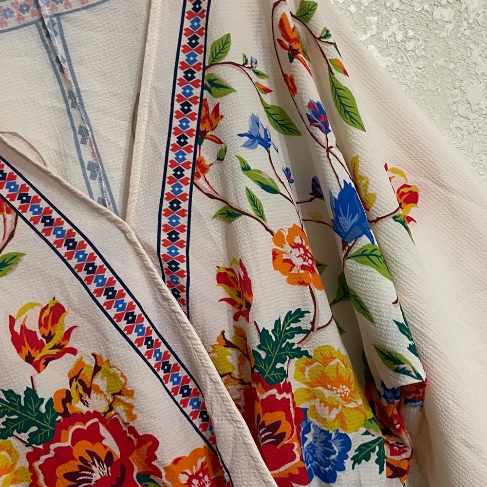 Floral Embroidered Kimono Top - Picture 5 of 7